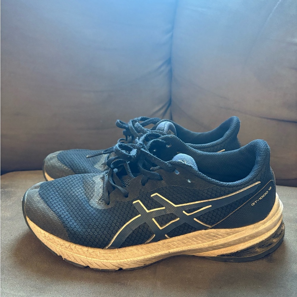 ASICS Blue Running Shoes youth 5 or women’s Size 7 GT-1000 12